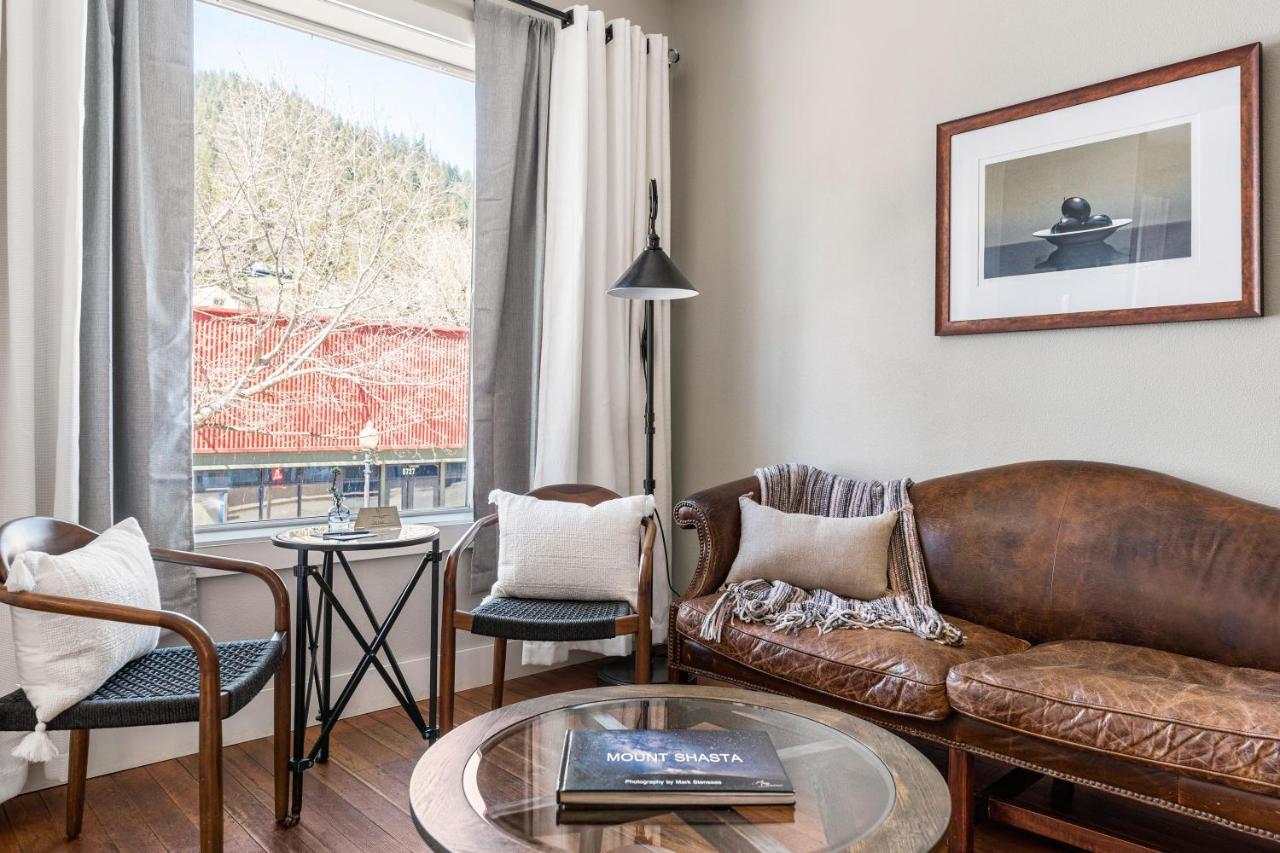 Mossbrae Hotel Dunsmuir Eksteriør billede